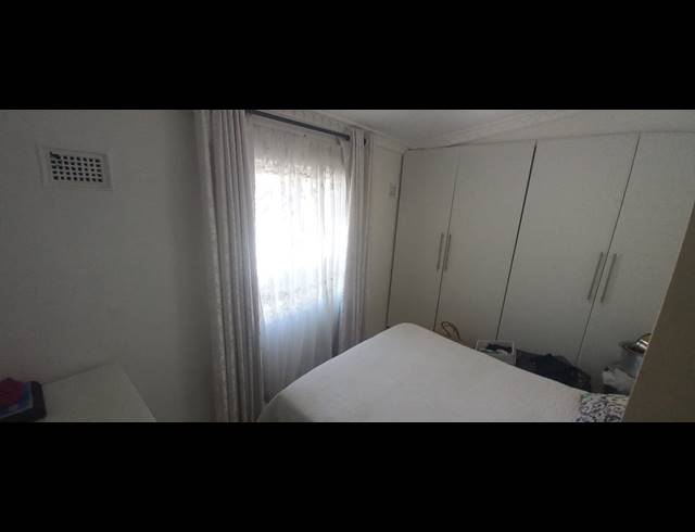 3 BEDROOM FREEHOLD FOR SALE IN MONTFORD